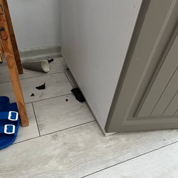 Pierre Cardin Mobilya’da Güvenlik Sorunu: Çocuk Odası Şifonyeri Kırıldı Ve Bacak Yaralandı