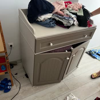 Pierre Cardin Mobilya’da Güvenlik Sorunu: Çocuk Odası Şifonyeri Kırıldı Ve Bacak Yaralandı