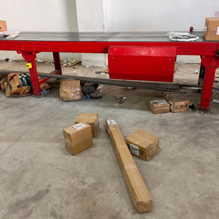 Aras Kargo Teslim Edilmemiş Kargo Ve Saygısız Şube Personeli