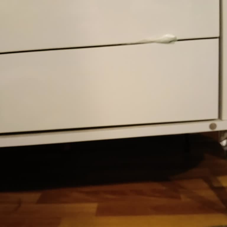 Şifonyerde Üretim Hatası Nedeniyle Orta Bölüm Çökmesi Ve Ücretsiz Tamir Talebi