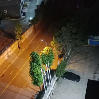 Yenibosna Merkez Mahallesinde Sokak Lambalarının Yanmaması Güvenlik Sorunu Oluşturuyor