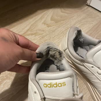 Adidas Spor Ayakkabının Parçalanması Nedeniyle Değişim Ve İade Talebi