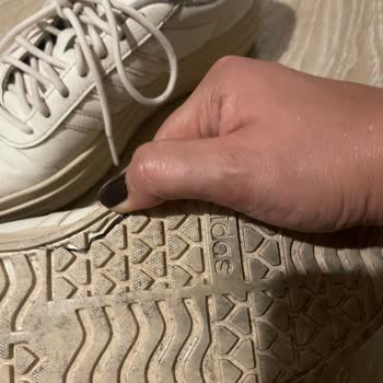 Adidas Spor Ayakkabının Parçalanması Nedeniyle Değişim Ve İade Talebi