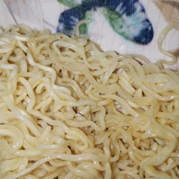 İndomie Noodle’da Böcek Tespiti Ve Sağlık Endişesi