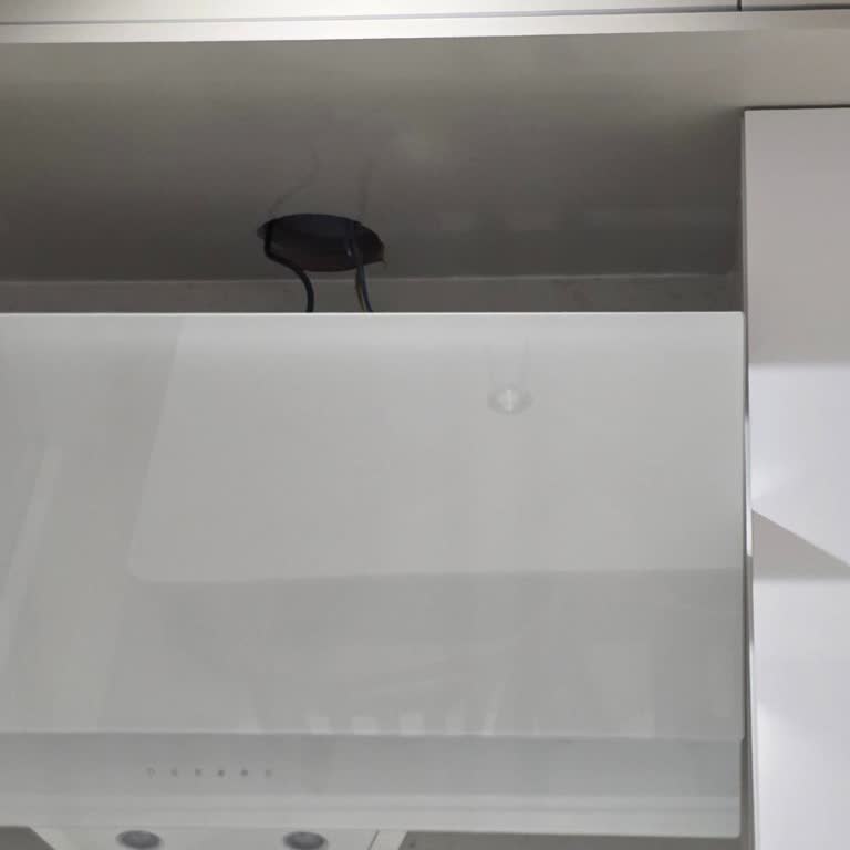 Davlumbaz Montajı İçin Eksik Parça Ve Sürekli Gecikme
