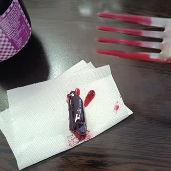 Elazığ Ataşehir BİM Böğürtlen Reçelinde Plastik Parça: Gıda Güvenliği İhlali