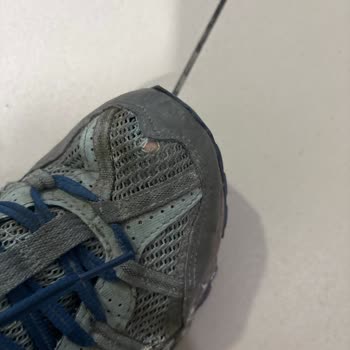 Asics Ayakkabım Kısa Sürede Yırtıldı, Mağaza Kullanıcı Hatası Dedi
