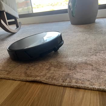 Robot Süpürgenin Ön Tekerleği Engelden Geçemediği İçin Ayıplı Ürün Şikayeti