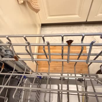 Teka Bulaşık Makinesinde Sepet Paslanması Ve Çürümesi Ücretsiz Değişim Talebi