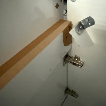 Hepsiburada Hasarlı Banyo Dolabı Ve Verilen Sözlerin Tutulmaması Nedeniyle İade Talebi