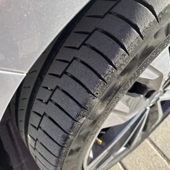 Renault Megane'de Yeni Continental Lastiklerde Yanak Çatlakları Ve Güvenlik Riski