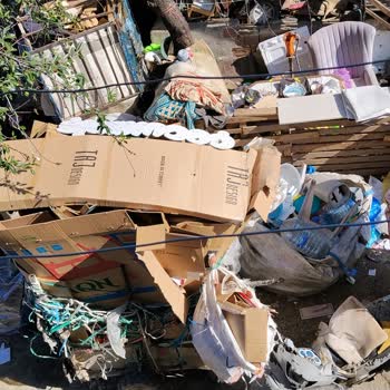 Osmangazi Belediyesi Sokakta Çöp Sorunu: Yetkisiz Müdahale Ve Çözüm İhtiyacı
