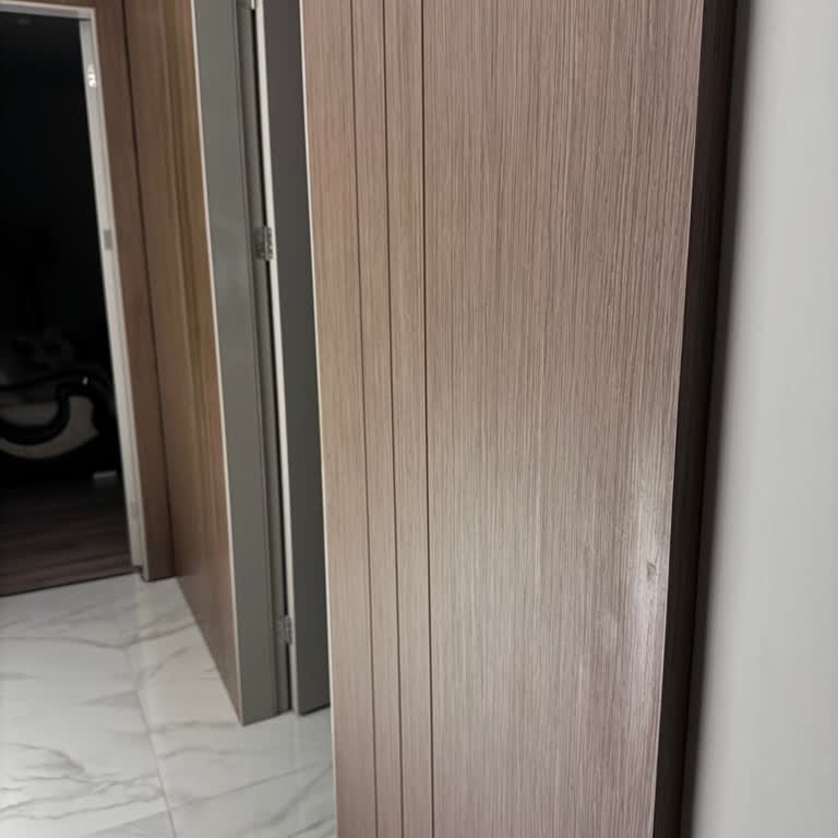 Torunlar GYO’nun Ahşap Giydirme Sorunu Ve Mimarı Tarafından Kırıcı Üslup