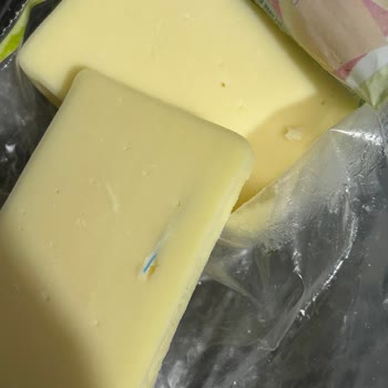 Harras Kaşar Peynirinde Plastik Çubuk Tespiti Sağlık Riskine Düşürdü!