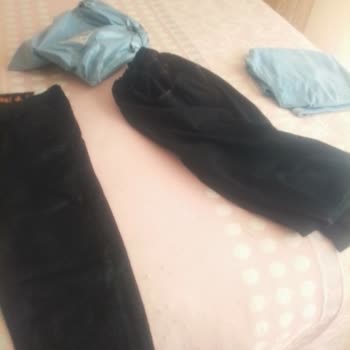 Polis Sepeti'nden Kullanılmış Ve Yırtık Pantolonlar İçin İade Talebi