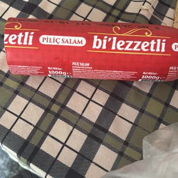 Lezita Salamın İçinde Belirsiz Bir Cisim