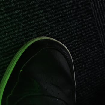 Kısa Sürede Çatlayan Adidas Sneaker İçin İki Kez Ret Kararı Ve Tüketici Hakkı İhlali