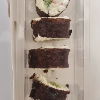 Sushi Paketinde Kıl Bulunması Hijyen Sorunu