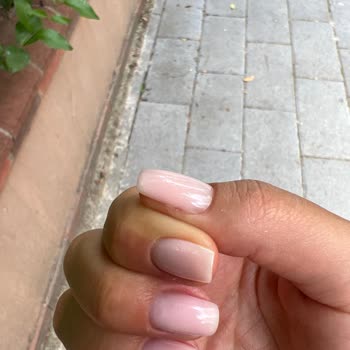 Dolce Nail Beauty Caddebostan’da Bilgilendirilmemiş Ek Ücret Ve Kaba Personel Tutumu