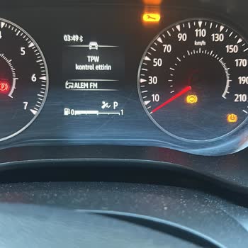 Kiralanan Renault Taliant’ta Akü Çöküşü Ve Sigortasızlık Sorunu