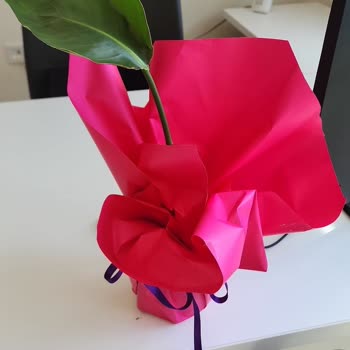 Çiçek Sepeti Görseline Uygun Olmayan Çiçekler ve Yanlış Teslimat