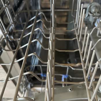 Teka Bulaşık Makinesinde Sepetlerde Tekrarlayan Paslanma Ve Ücretli Değişime Rağmen Sorun