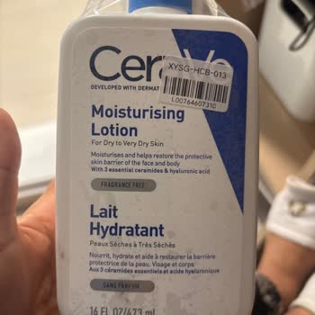 CeraVe Moisturising Lotion Texture And Packaging Differences