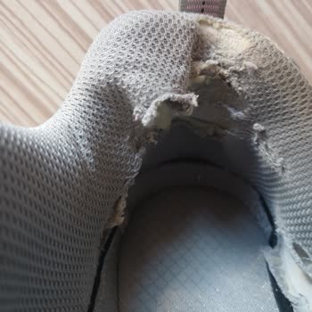 Skechers Stamina Ayakkabısında Erken Astar Yırtılması Ve Keskin Koku Üretim Hatası Reddedildi