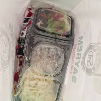 Yanlış Paketleme Nedeniyle Dökülen Tavuk Ve Hijyen Şikayeti