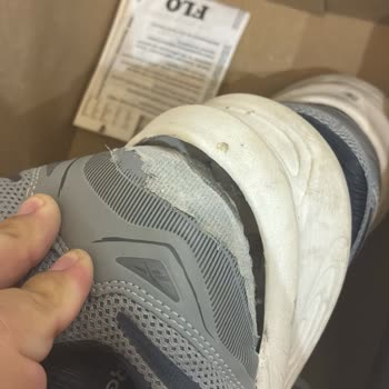 Reebok Ayakkabısı Kısa Sürede Bozuldu Ve Üç Defa Reddedilen İade Talebi