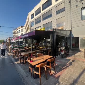 Közlüce Menüsü Çiğ, Yanıltıcı Müdür Kimliği Ve Ödeme Sorunu