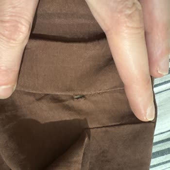 İlk Yıkamada Yırtılan Gömlek Ve Pantolon Takımı DeFacto Değişim Talebi