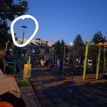 Mamak Parkında Aydınlatma ve Temizlik Sorunları