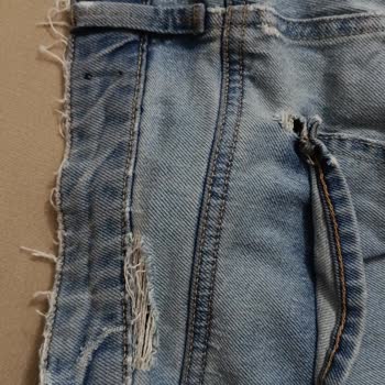 Mavi Jeans Pantolonların Hızlı Yırtılması Ve Değişim Reddi