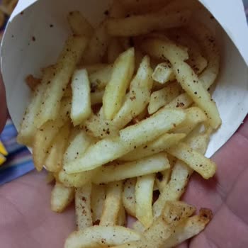 Tarsus Burger King Şubesinde Üçüncü Kez Hijyenik Olmayan Patatesler İçin Ücret İadesi Talebi
