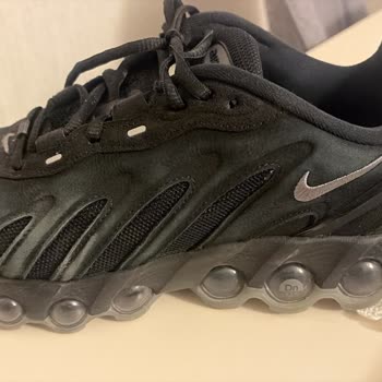 Yağmurda Rengi Atan Nike Air Max Ayakkabısının Ücret İadesi Veya Değişim Talebi