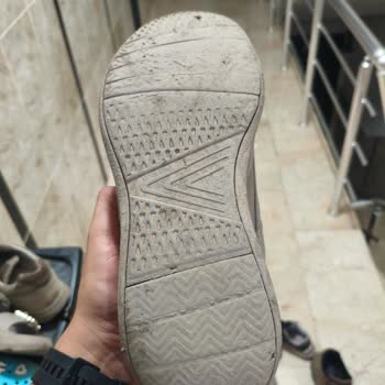 Dockers Ayakkabısının Kaygan Tabanı Kullanıcı Güvenliğini Tehdit Ediyor