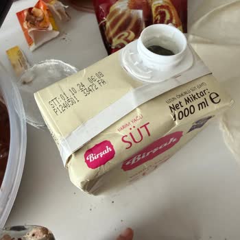 İki Yıl Geçmiş Süt Satışı A101’de Sağlık Riski