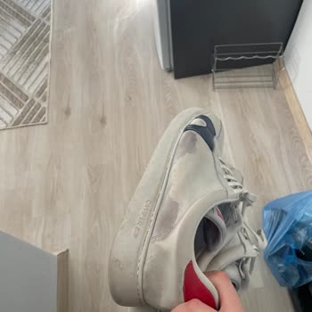 Camper Ayakkabısında 3 Haftada Deri Çatlaması Ve Kararma