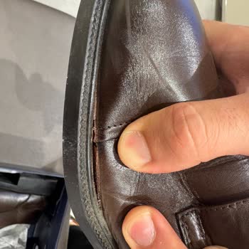 Ayakkabı Yan Dikişi Birkaç Saatte Açıldı, Üretim Hatası Olarak Değerlendirilmedi
