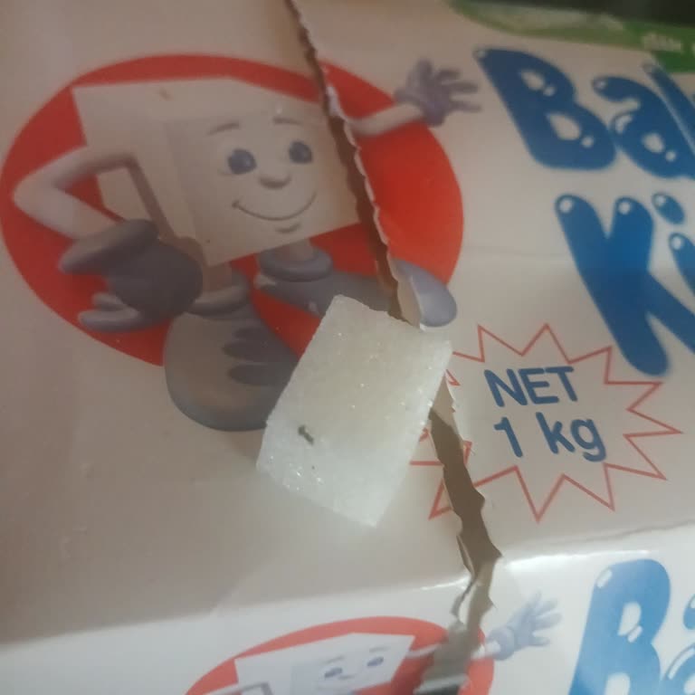 Balküpü Küp Şekerde Böcek Bulunması Ve İade Talebi