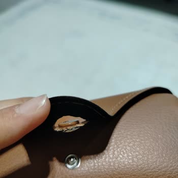 Rayban Kılıfı Çabuk Deforme Oldu Mağaza Telafi Sunmadı