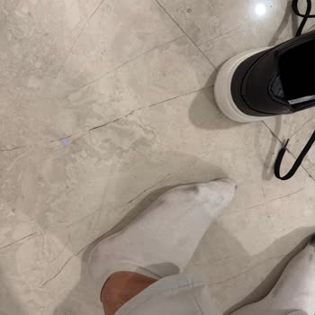 Renk Bulaşması Nedeniyle Sneaker İade Talebi