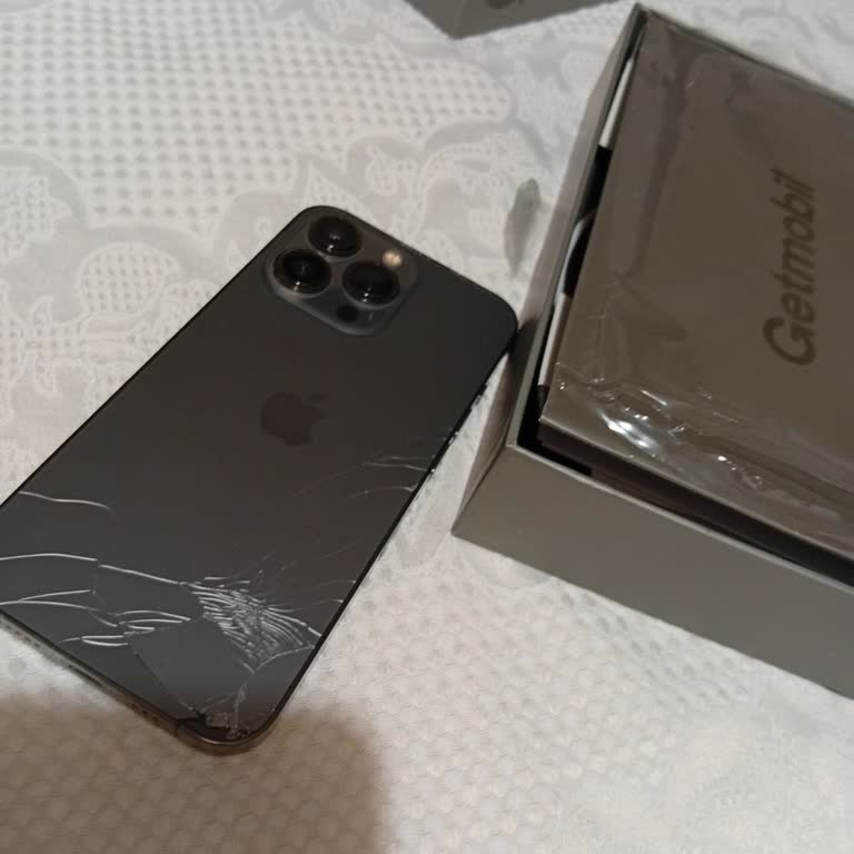 Getmobil'den Üç Kez İade Edilen Kırık Telefon İçin Tam Geri Ödeme Talebi