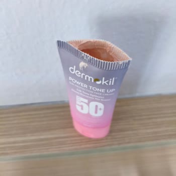 Dermokil Güneş Kremi Tüp Altından Patladı, BİM Değişim Reddediyor