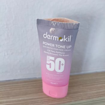 Dermokil Güneş Kremi Tüp Altından Patladı, BİM Değişim Reddediyor