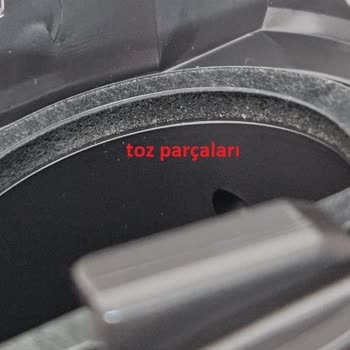 Dyson V15 Detect Absolute'ta Kırık Fırça Ve Kullanılmış Aksesuar Sorunu