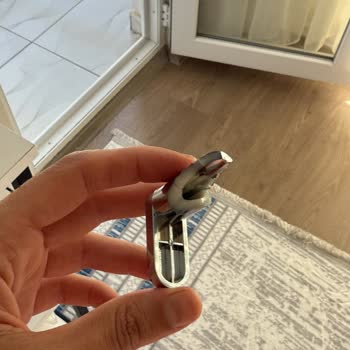 Schafer Hamur Makinesinde Tek Kullanımda Kırılan Plastik Parça