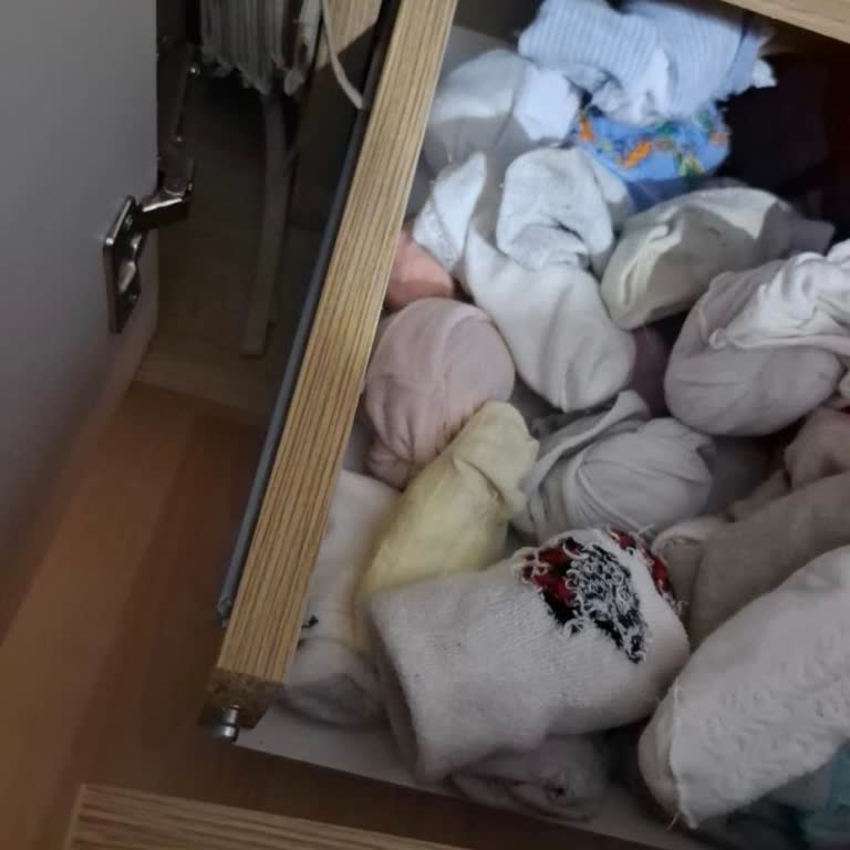 Dolap Ve Şifonyerde Çekmece Sorunları, Mağaza İletişimsiz