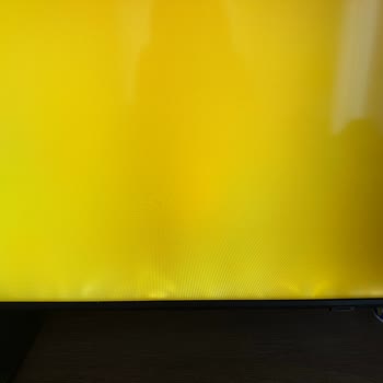 Samsung 55cu7000 Televizyonun Erken Ekran Arızası İçin Ücretsiz Onarım Talebi